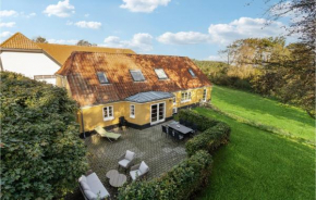 Pet Friendly Home In Løgstrup With Kitchen